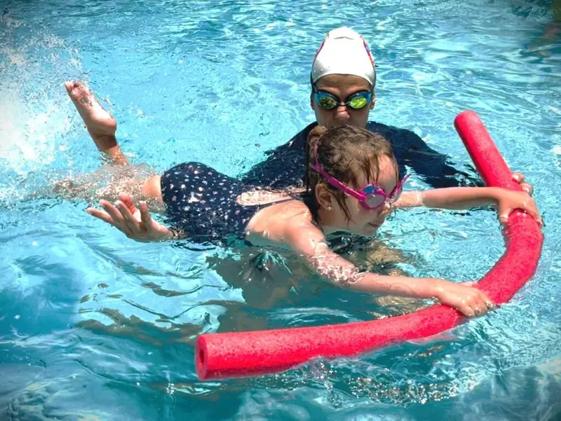 Kids swim lessons in Miami